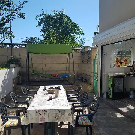 Apartment Trakata *