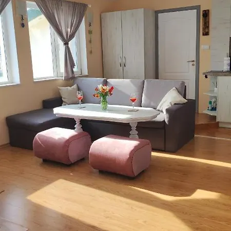 Trakata Апартамент