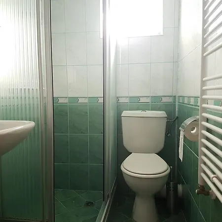 Apartment Trakata Warna